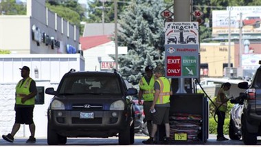একটি গ্যাস স্টেশনে কাজ করার জন্য কেন ইলেক্ট্রোস্ট্যাটিক প্রতিরক্ষামূলক নিরাপত...